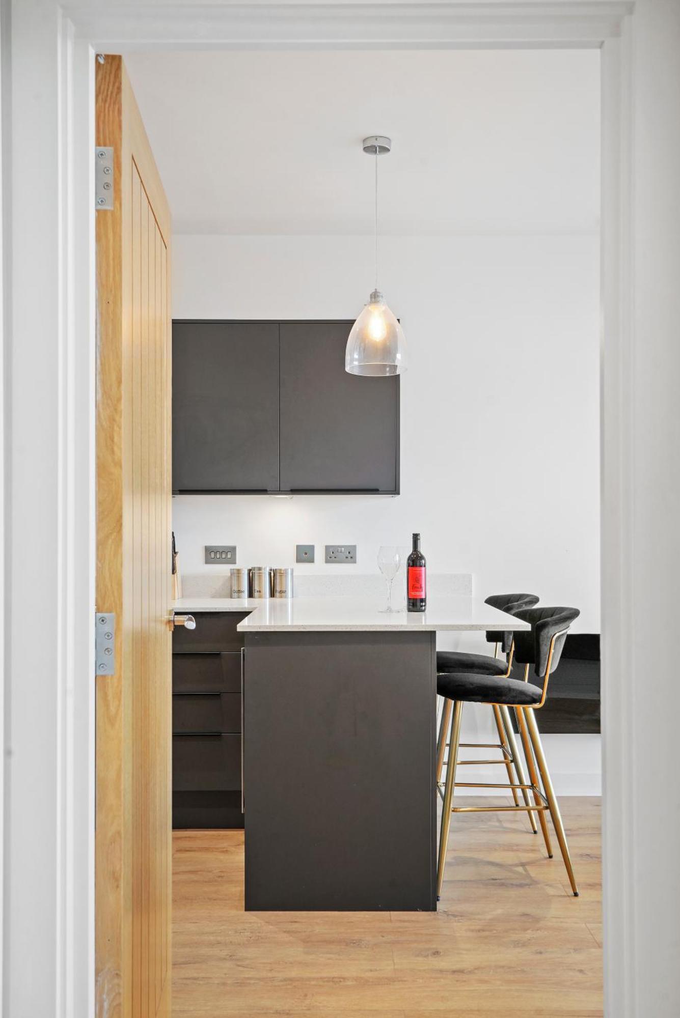 Retreat: Seaside Bliss In Ramsgate Apartman Kültér fotó