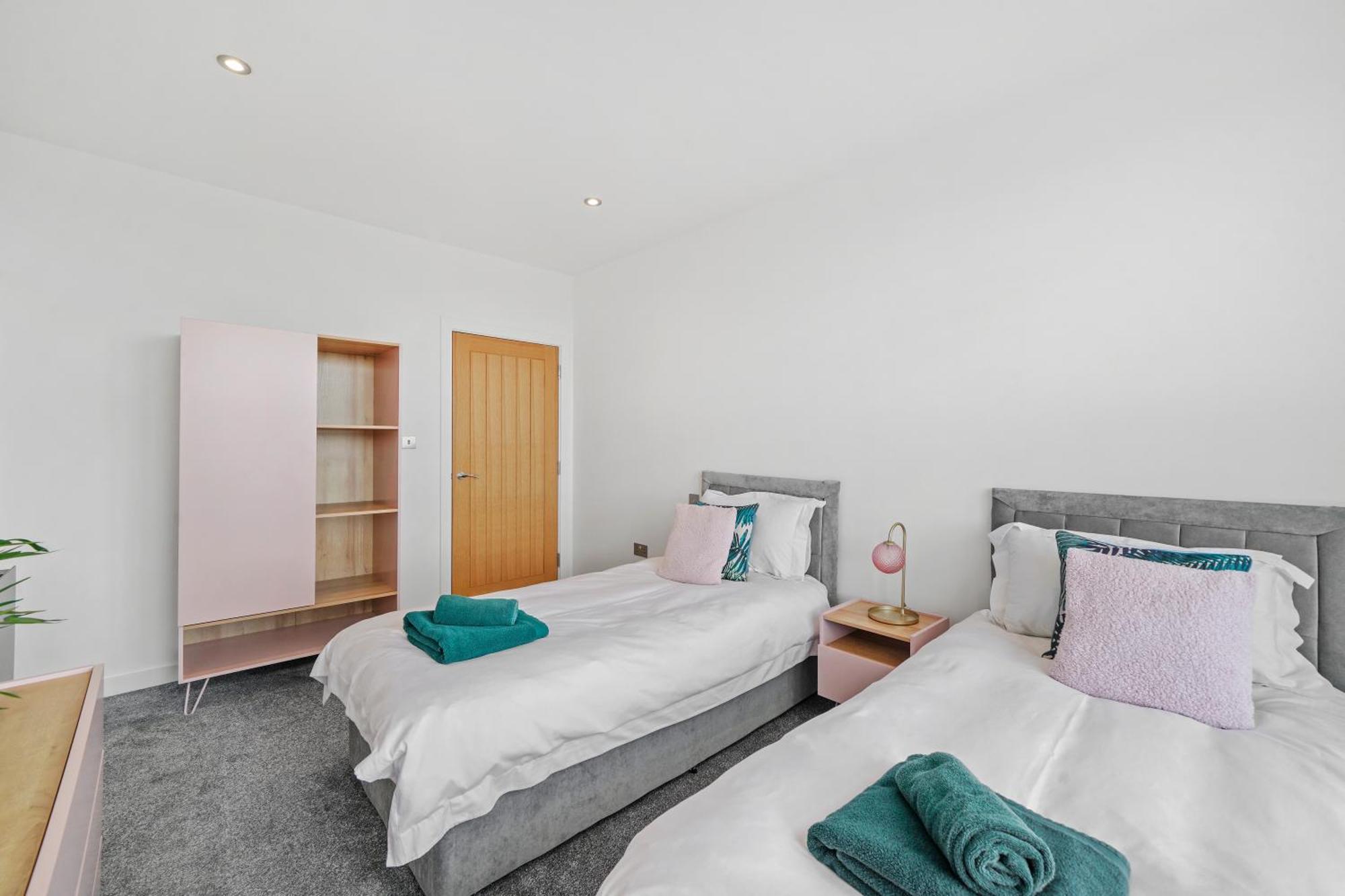 Retreat: Seaside Bliss In Ramsgate Apartman Kültér fotó